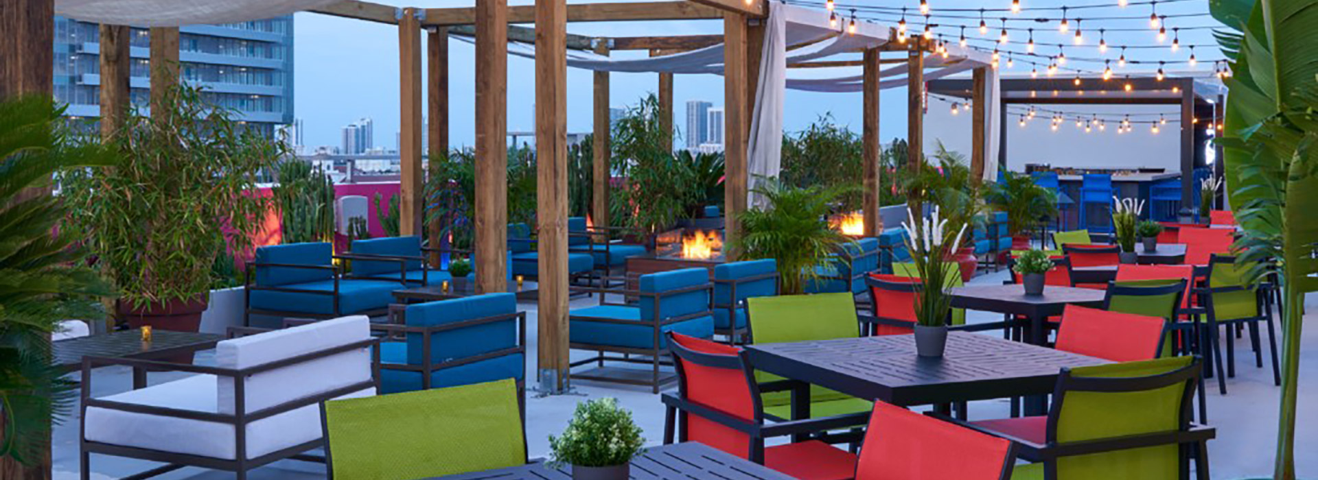 SERENA Hotel Aventura, Tapestry Collection by Hilton Rooftop Sitting Area